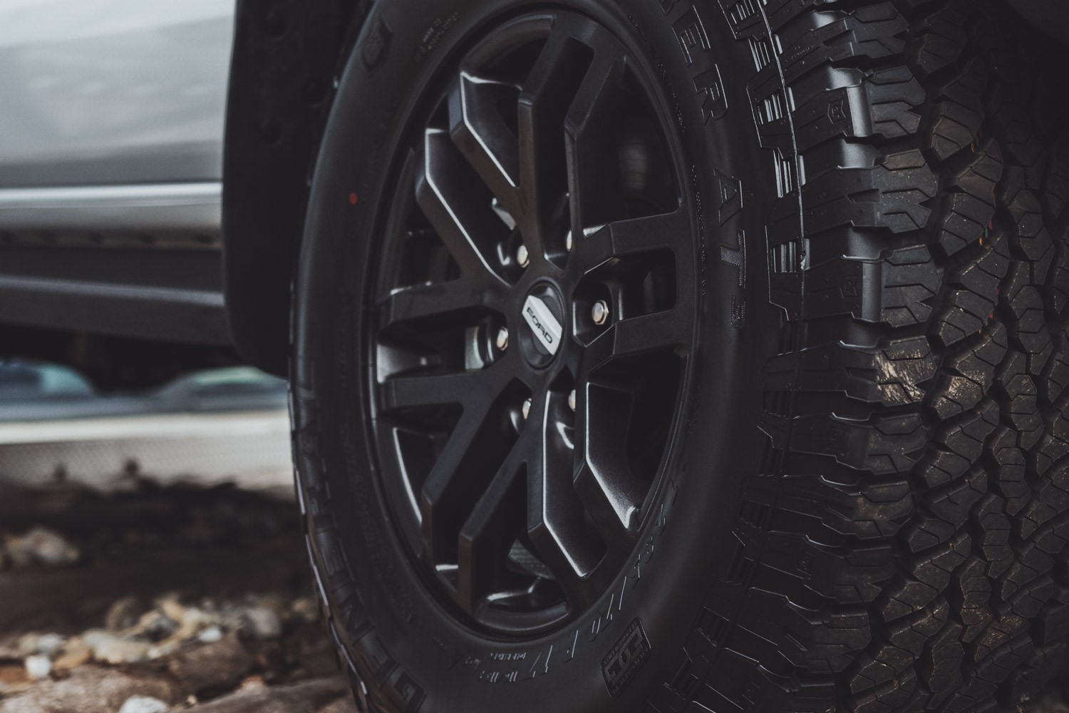 Ford Reifenservice/Reifenhotel